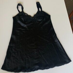 Jones New York Black Satin Chemise with Lace Bodice and Trim. Like New. Size L